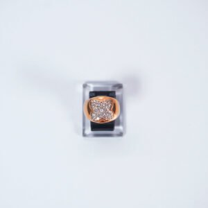 Cincin Sirkon Center Like Letter X 700 UBS